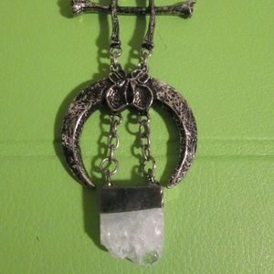 Restyle Claws and Bones Necklace